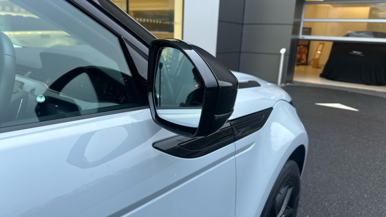 Land Rover Range Rover Evoque 1.5 P270e Dynamic SE 5dr Auto Hatchback